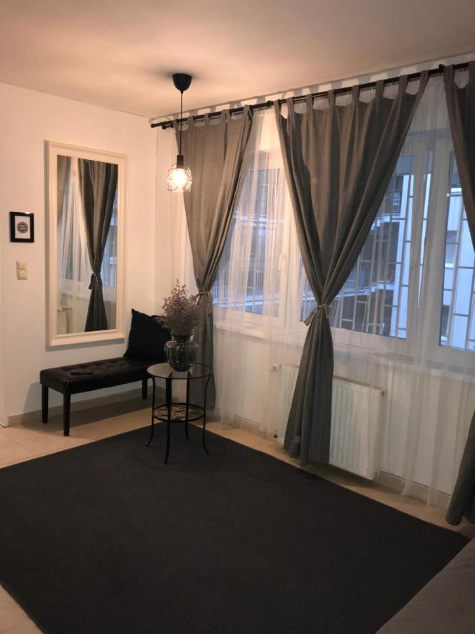Downtown Rose Garden Apartments Whit Garage Opcional Budapest Extérieur photo
